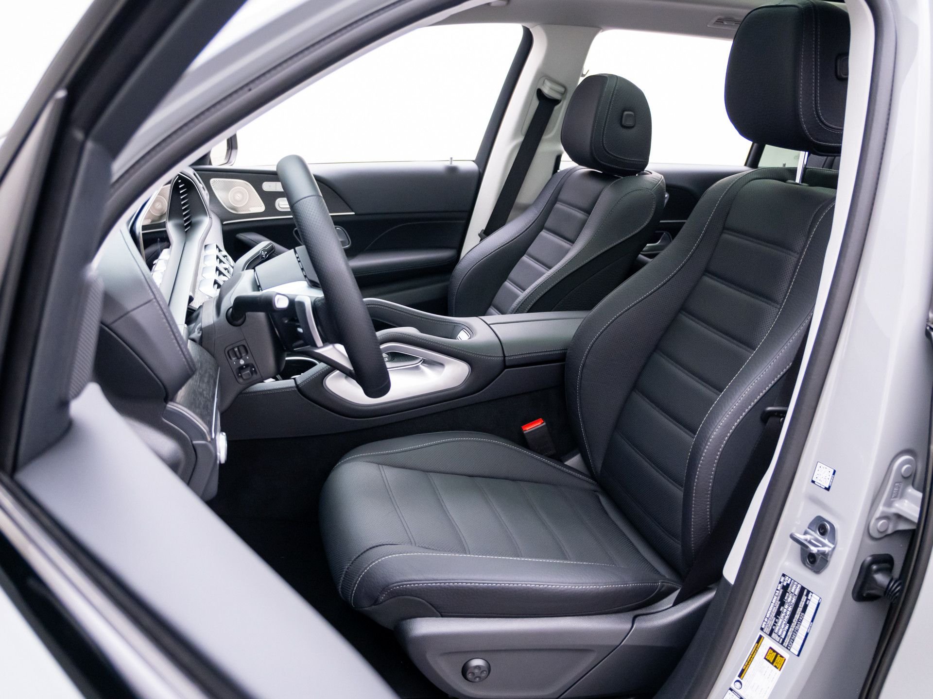 New 2026 MANUFAKTUR Alpine Grey Mercedes-Benz GLS 450 image 17