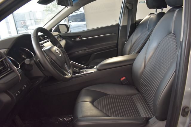Used 2019 Silver Toyota SE image 21