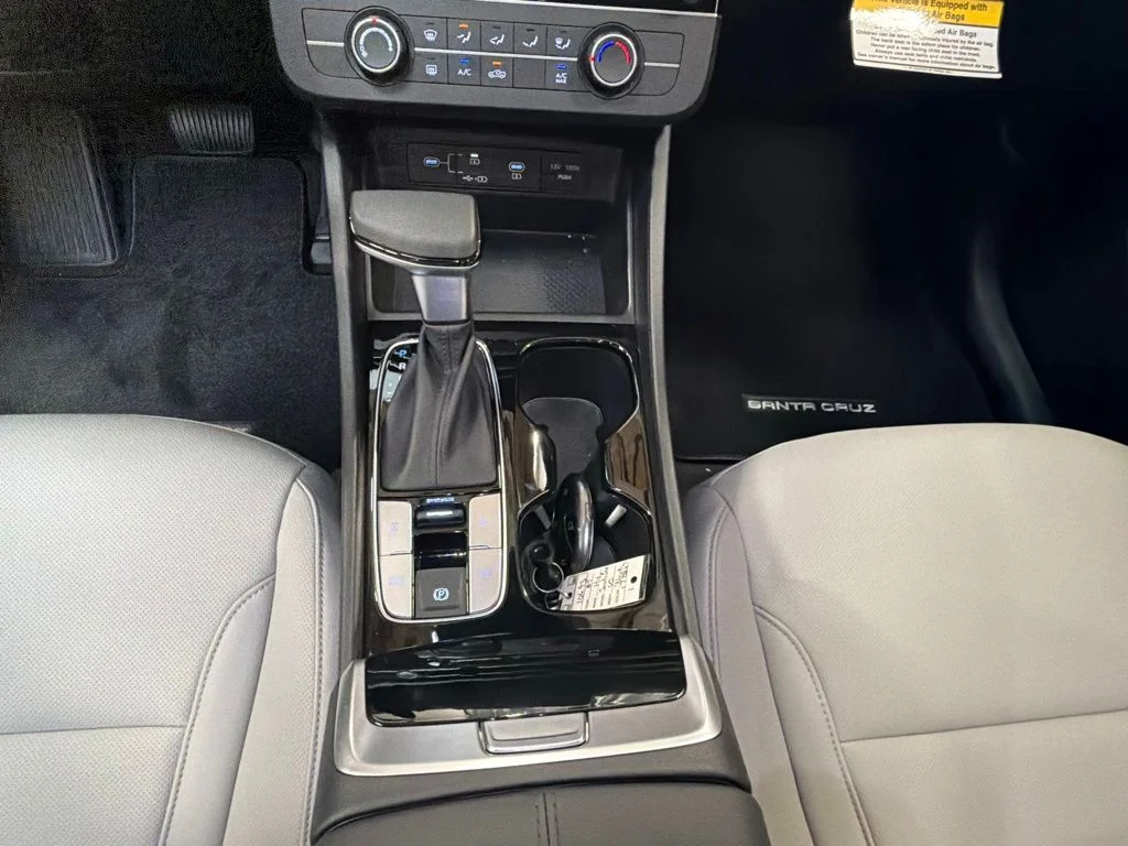 New 2027 Phantom Black Hyundai SE image 20