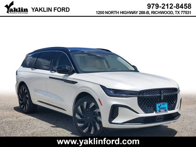 2025 Lincoln Nautilus Black Label AWD's photo