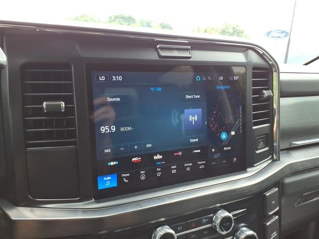 Used 2025 Gray Ford Lariat image 25