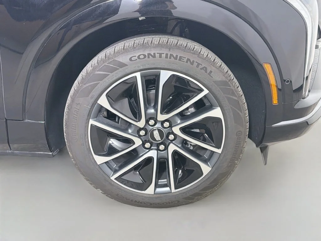 2026 Cadillac OPTIQ Sport - Photo 28