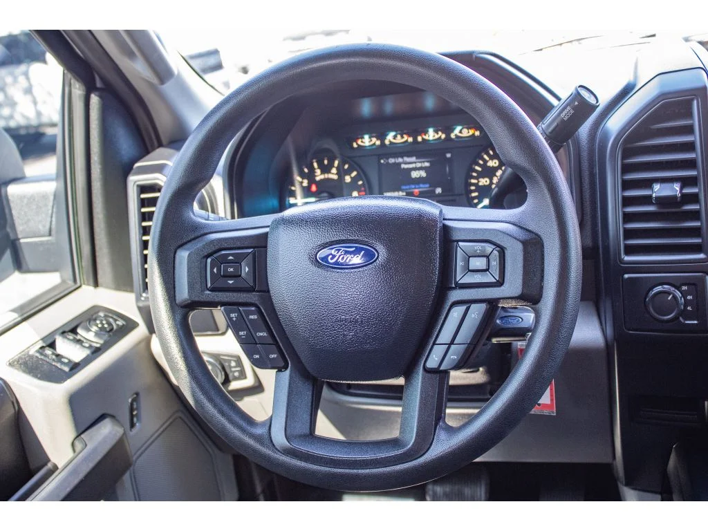 Used 2019 OXFORD WHITE Ford XL image 35