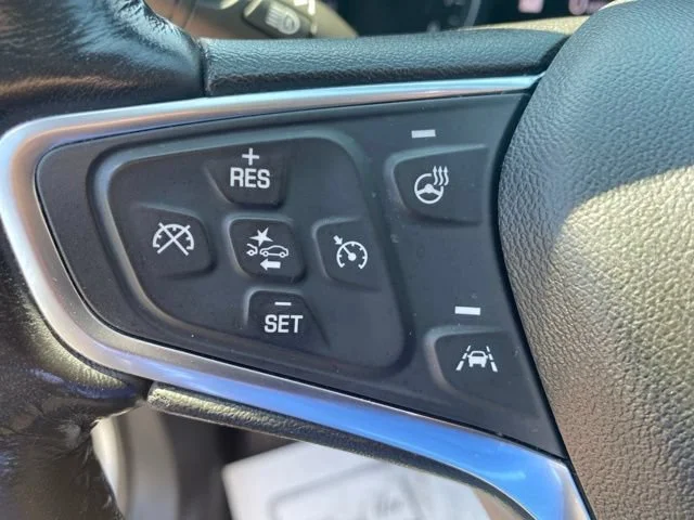 Used 2019 SILVER ICE METALLIC Chevrolet Premier image 20
