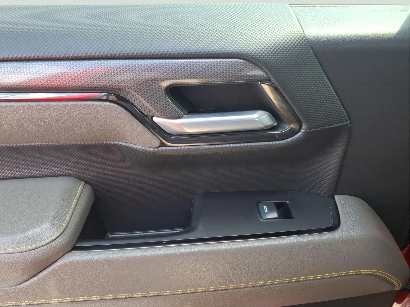 Used 2023 Red Hot Chevrolet ZR2 image 13