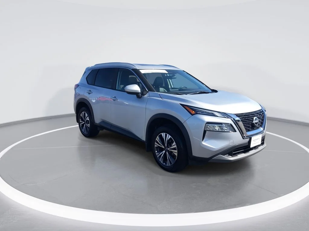 Used 2023 Silver Nissan SV image 2