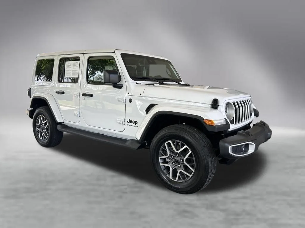 Used 2025 White Jeep Sahara image 2