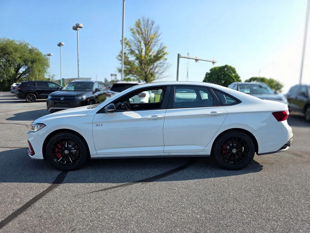 New 2026 Pure White w/Deep Black Roof Volkswagen 2.0T Autobahn image 11