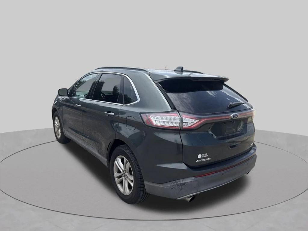 Used 2015 Guard Metallic Ford SEL image 8