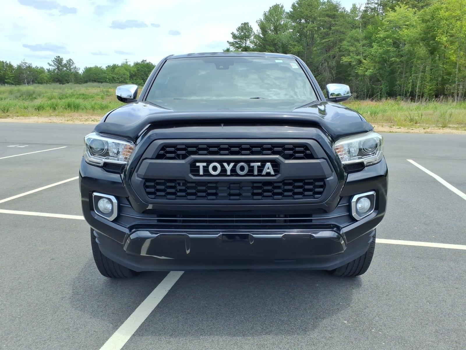 Used 2018 Midnight Black Metallic Toyota Limited image 14