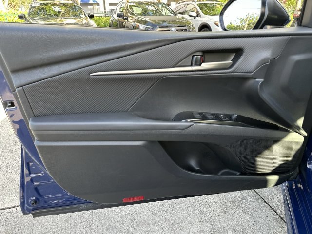 2025 Toyota Camry SE - Photo 13
