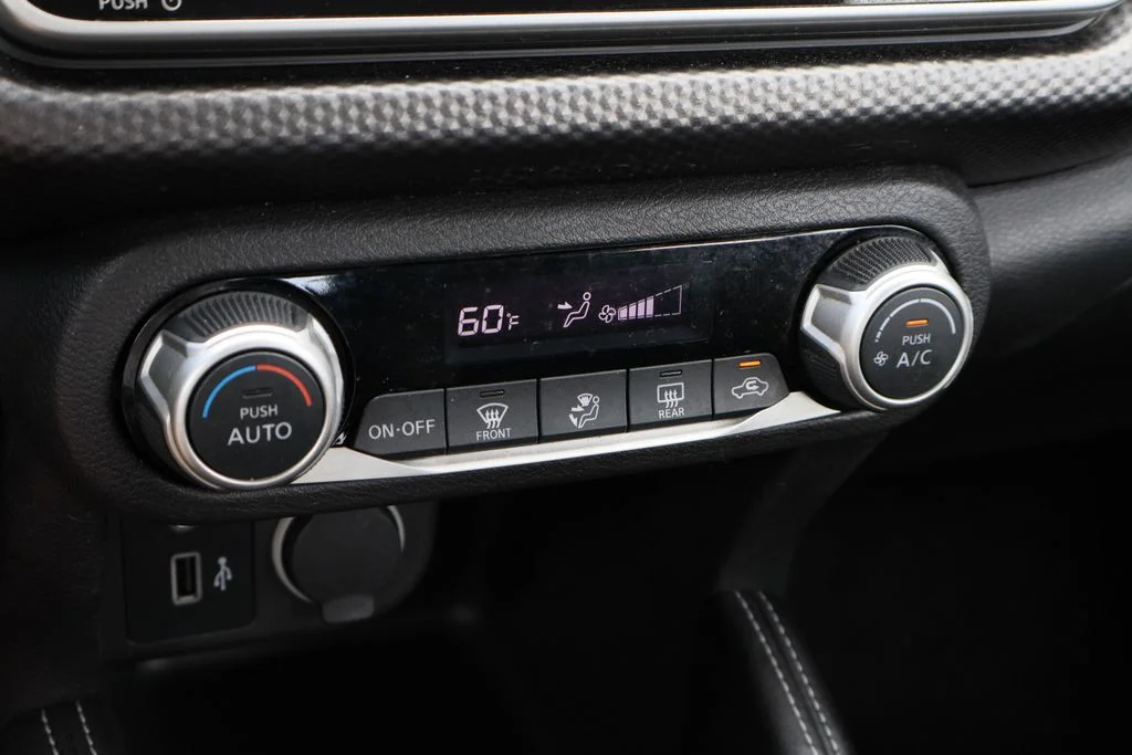 Used 2018 Gray Nissan SV image 17