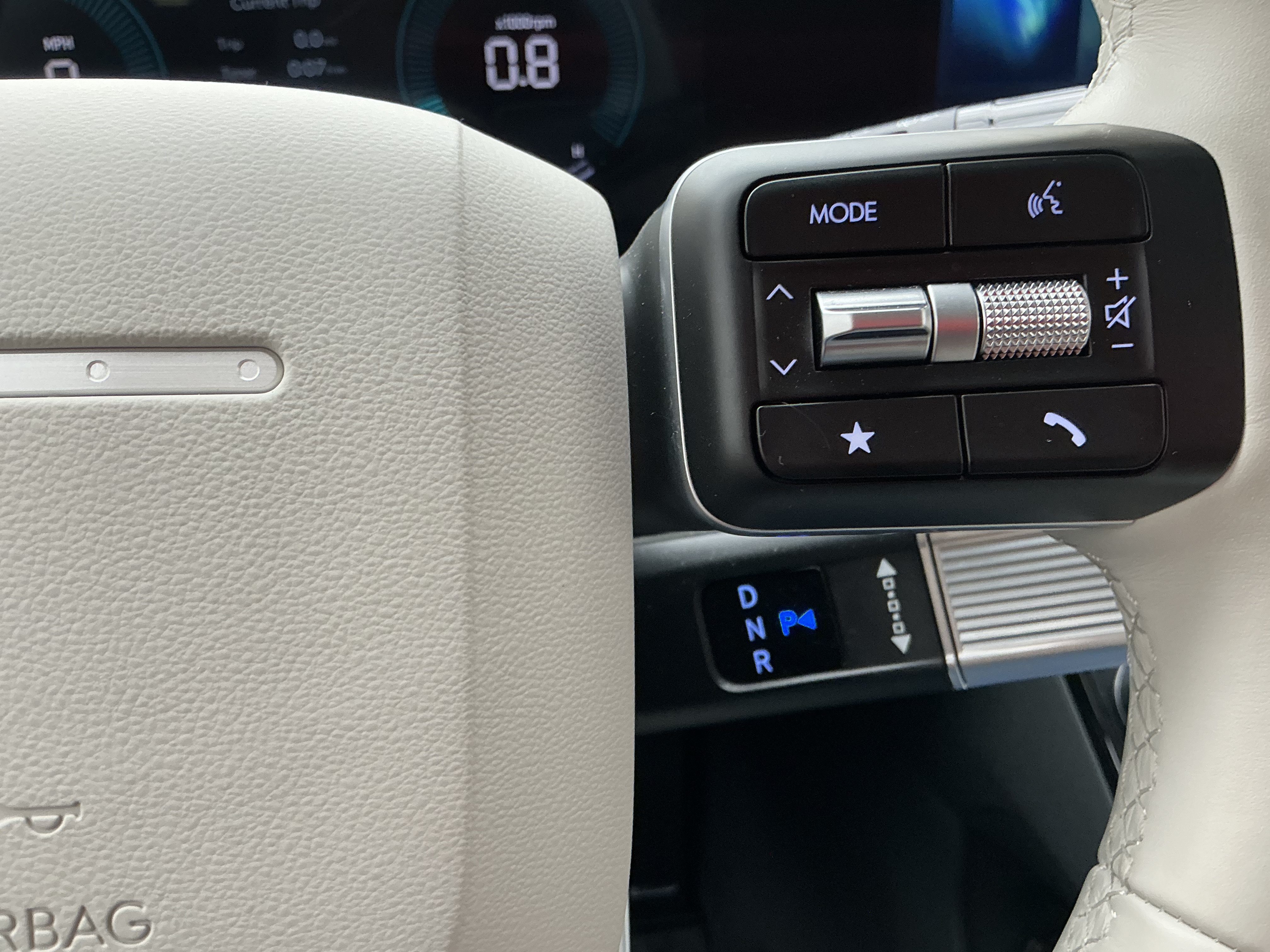 2025 Hyundai Santa Fe SEL - Photo 10