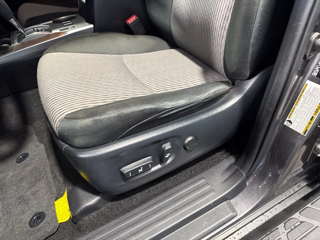 Used 2022 Gray Toyota SR5 image 29