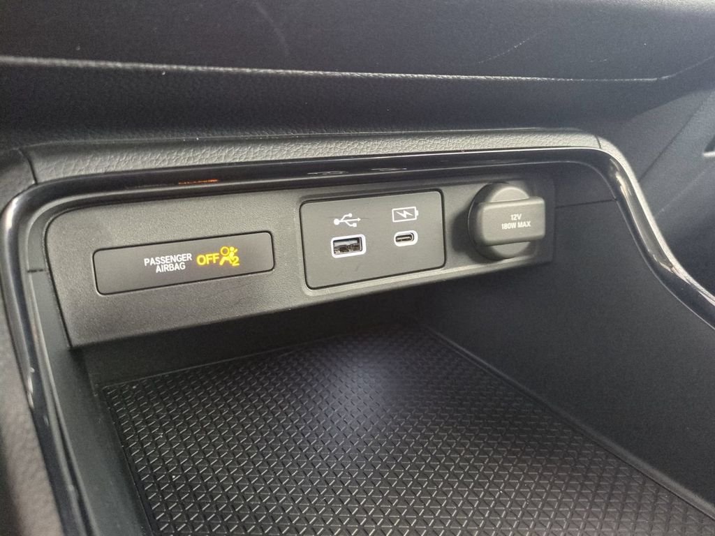 Used 2025  Honda EX image 26