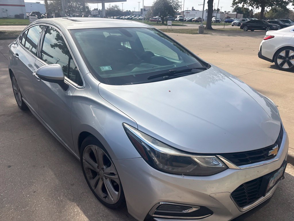 Used 2016 Silver Ice Metallic Chevrolet Premier image 8
