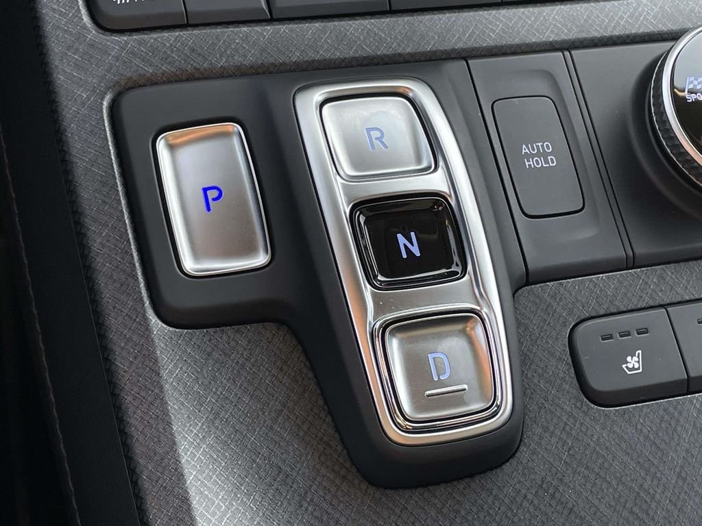 2025 Hyundai Palisade Limited - Photo 22