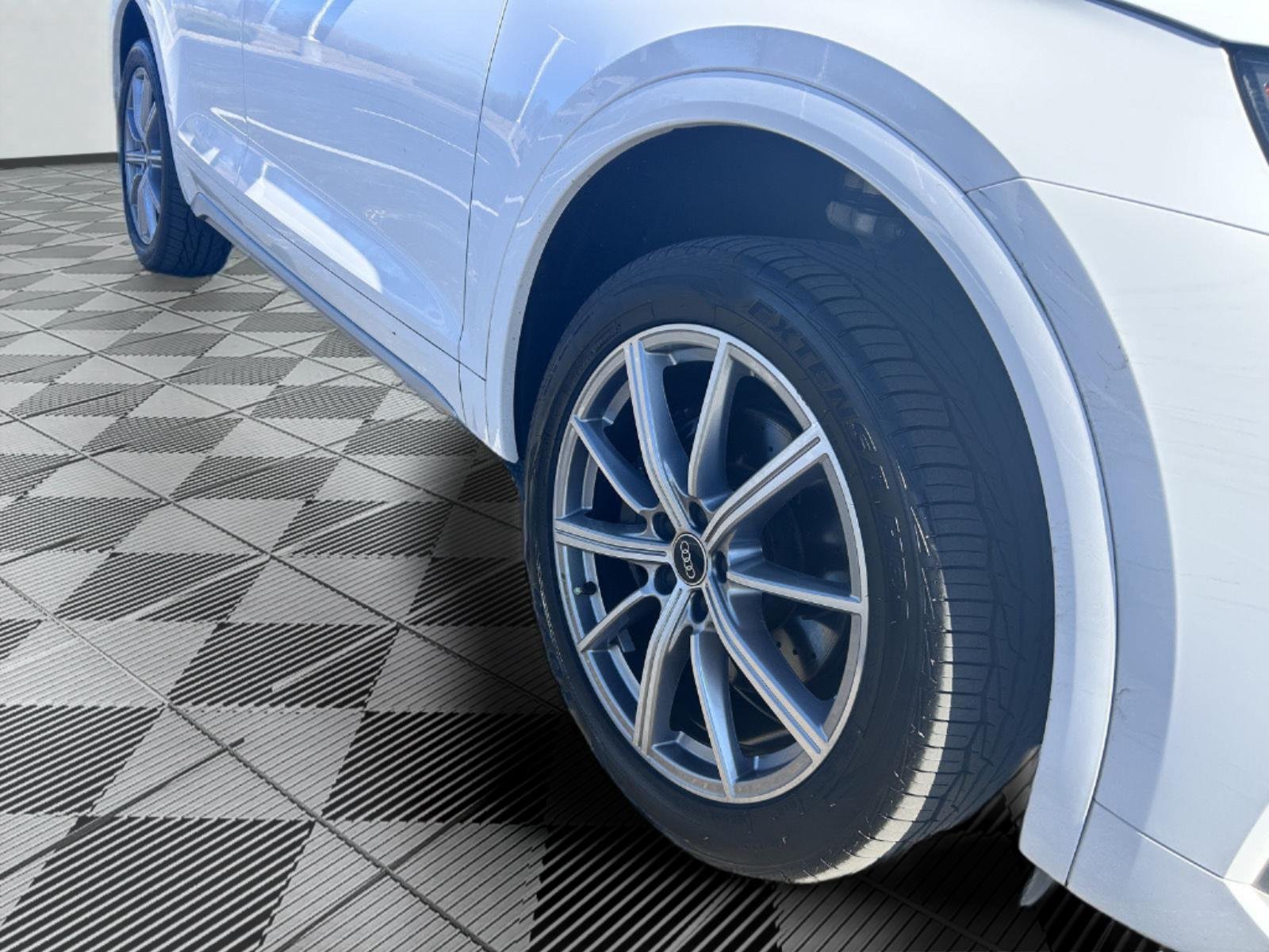 Used 2023 Audi SQ5 Sportback Premium Plus with VIN WA124AFY9P2007053 for sale in Kansas City