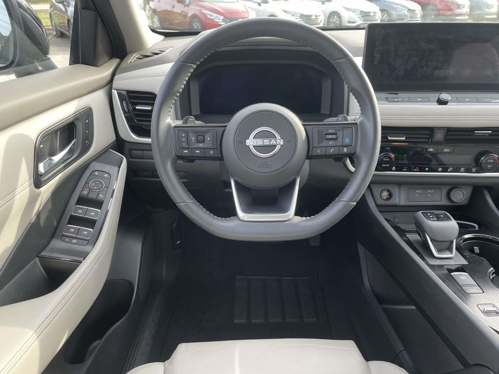 Used 2024 White Nissan SL image 12