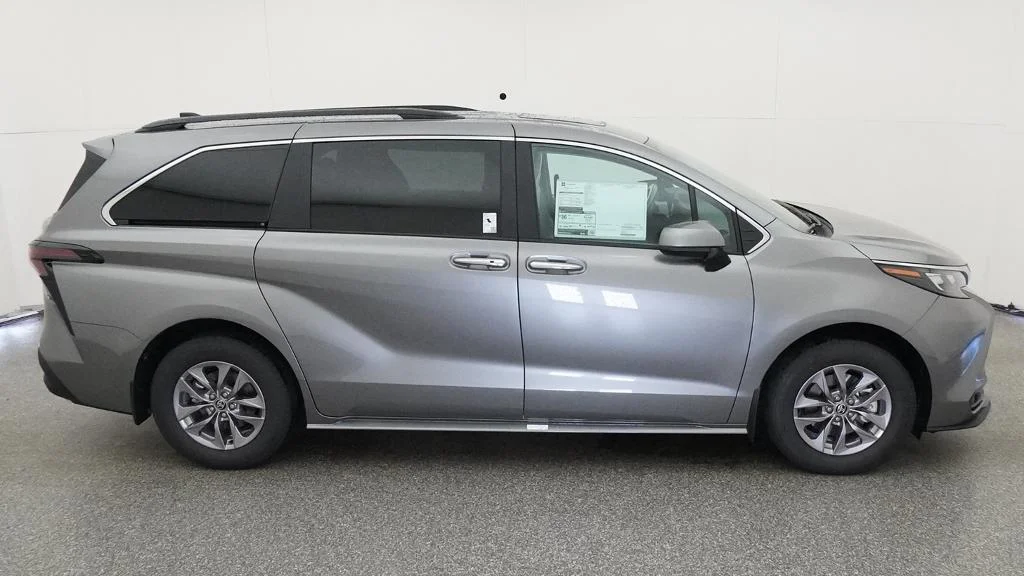 New 2026 Heavy Metal Toyota XLE image 14