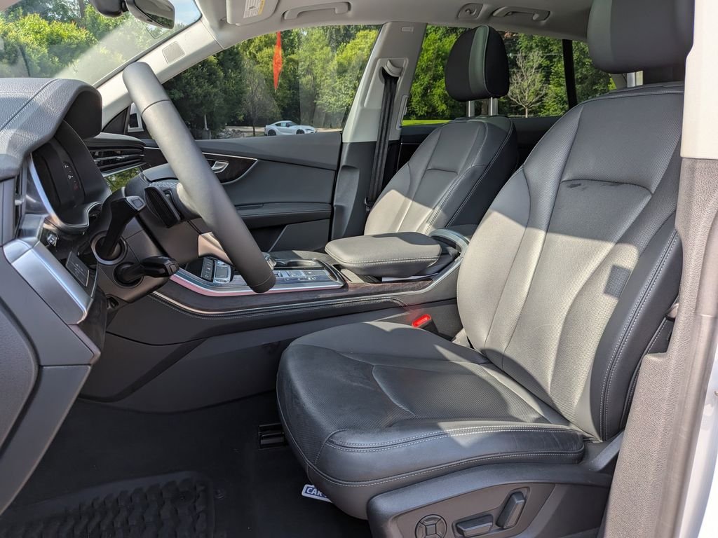 2023 Audi Q8 Premium Plus - Photo 9