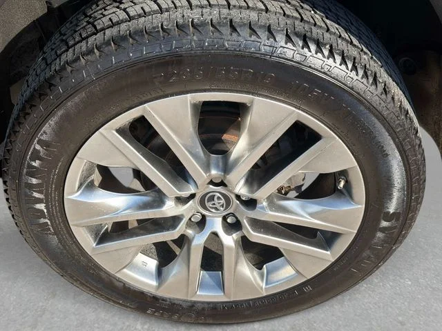 2019 Toyota RAV4 Limited - Photo 12