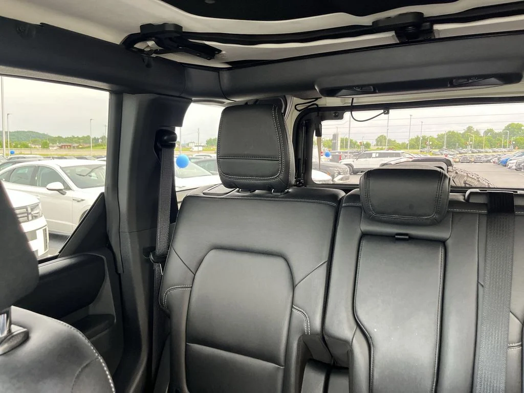 Used 2025 Black Ford Badlands image 12