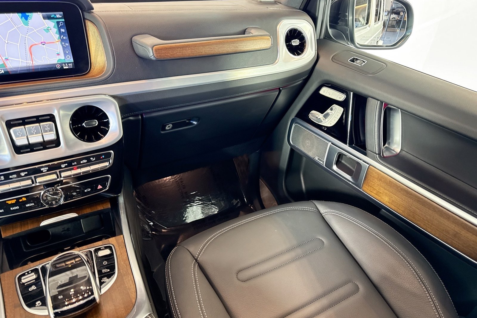 Used 2023 Iridium Silver Metallic Mercedes-Benz G 550 image 22