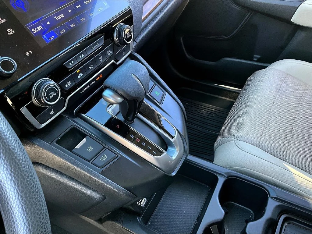 Used 2022 White Honda EX image 18