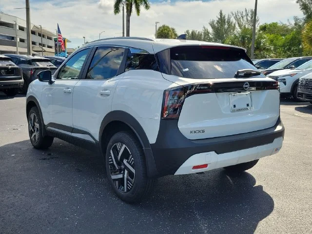 New 2027 Aspen White TriCoat Nissan SV image 6