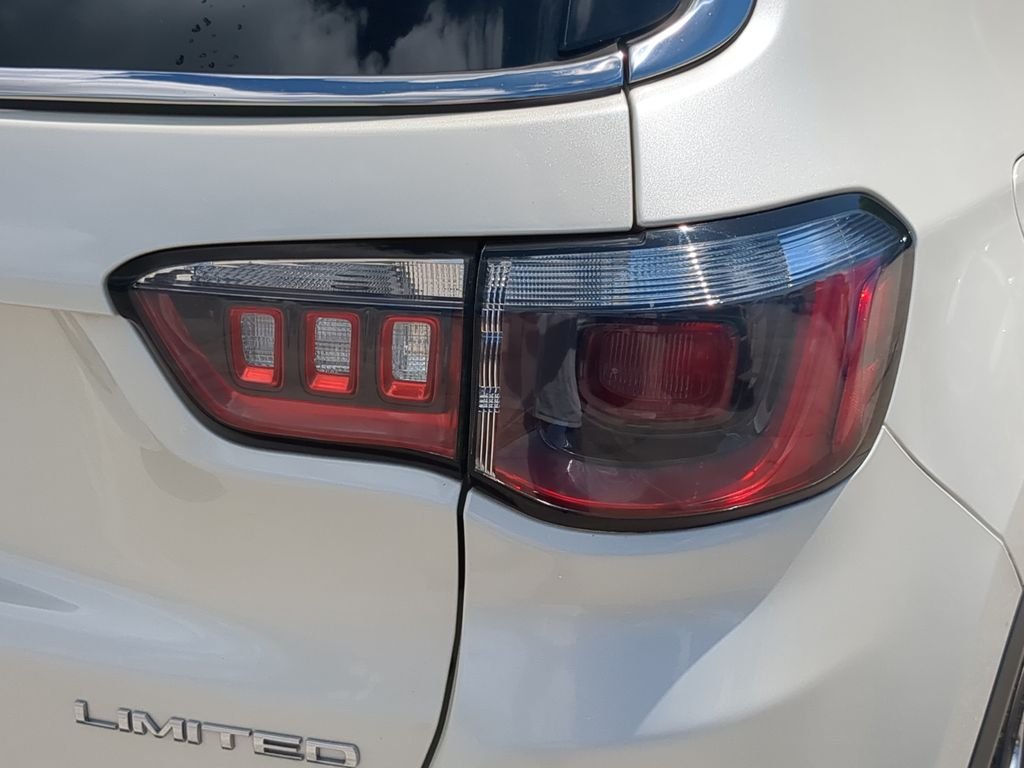 Used 2021 White Jeep Limited image 8