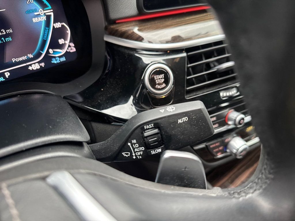 Used 2023 Black BMW 530e iPerformance image 41