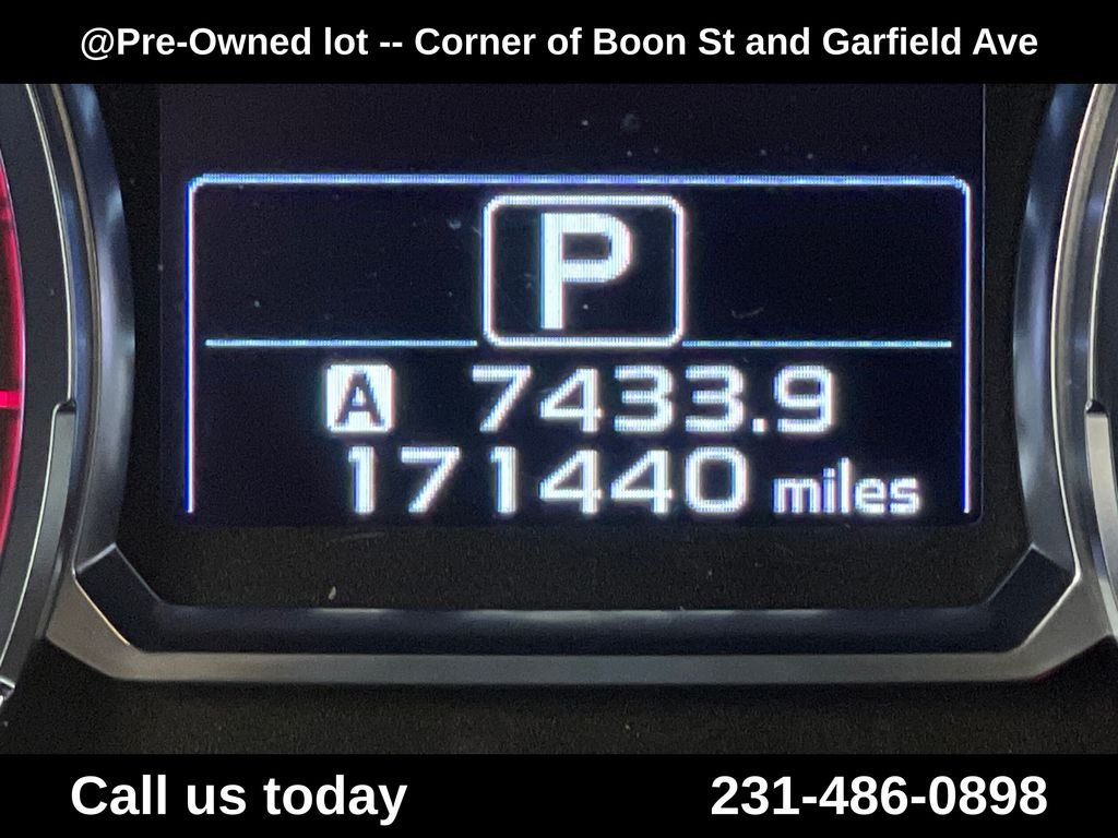 Used 2017 Silver Subaru 2.5i Touring image 22
