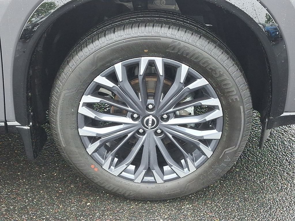 Certified Used 2025 Gray Nissan Platinum image 9