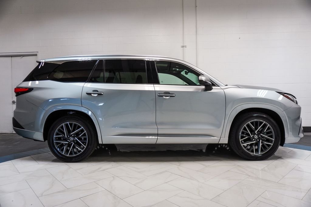 Used 2024 Silver Lexus 350 Luxury image 34