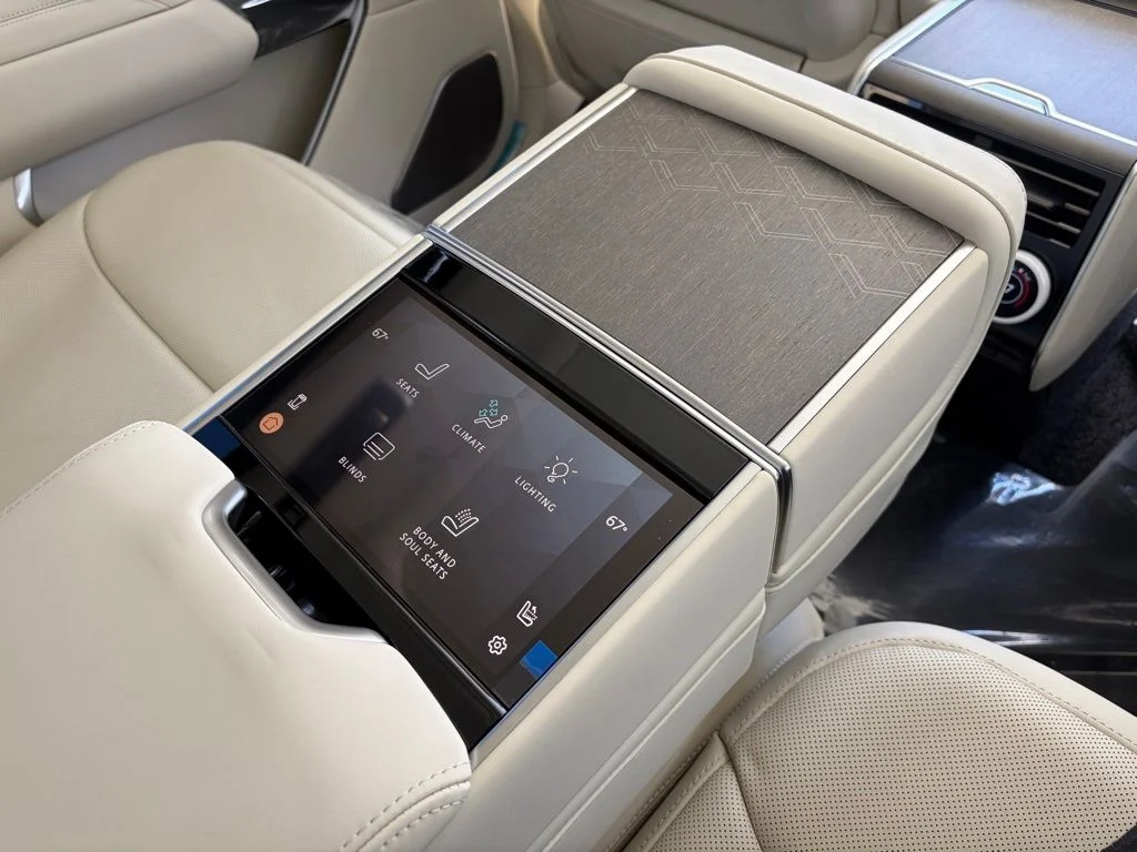 New 2026 White Land Rover SV image 18