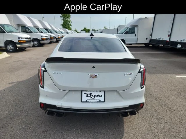Used 2022 White Cadillac V-Series image 9