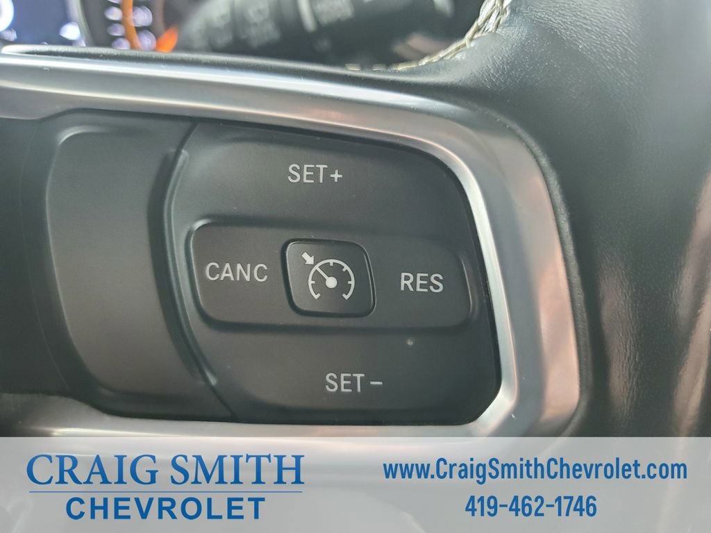 Used 2019 Red Jeep Sahara image 17