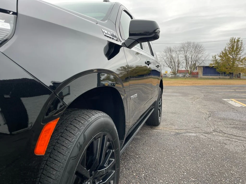 Used 2021  Chevrolet High Country image 15