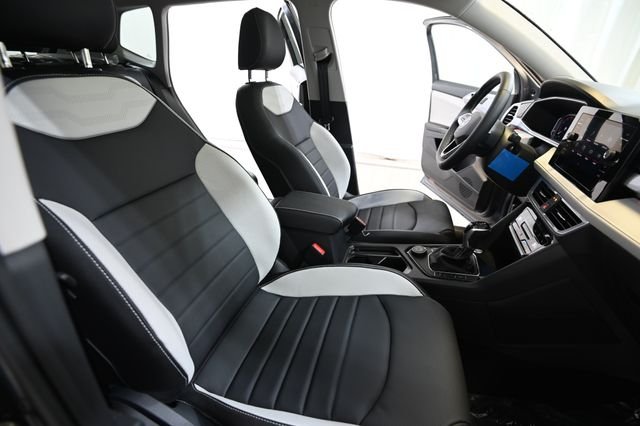 New 2026 Gray Volkswagen 1.5T SEL image 27