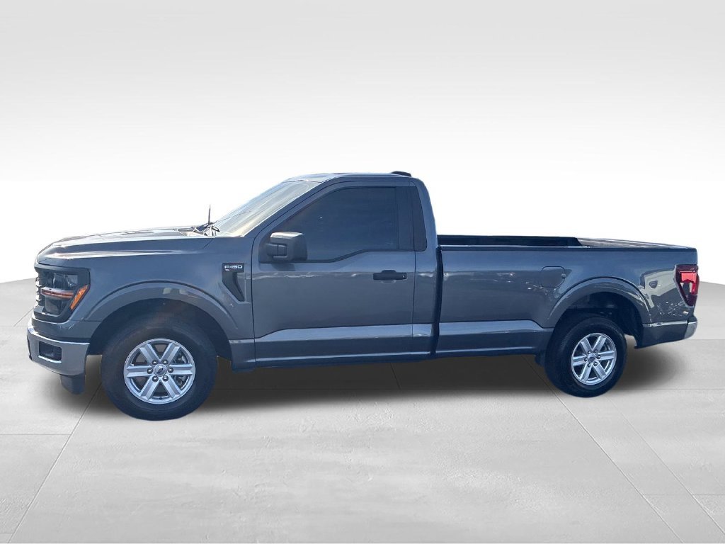 Used 2025 Gray Ford XL image 2