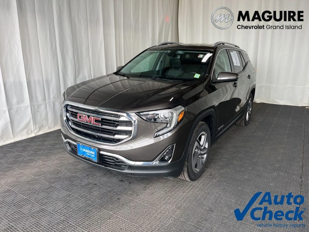 Used 2019 Gray GMC SLT image 1