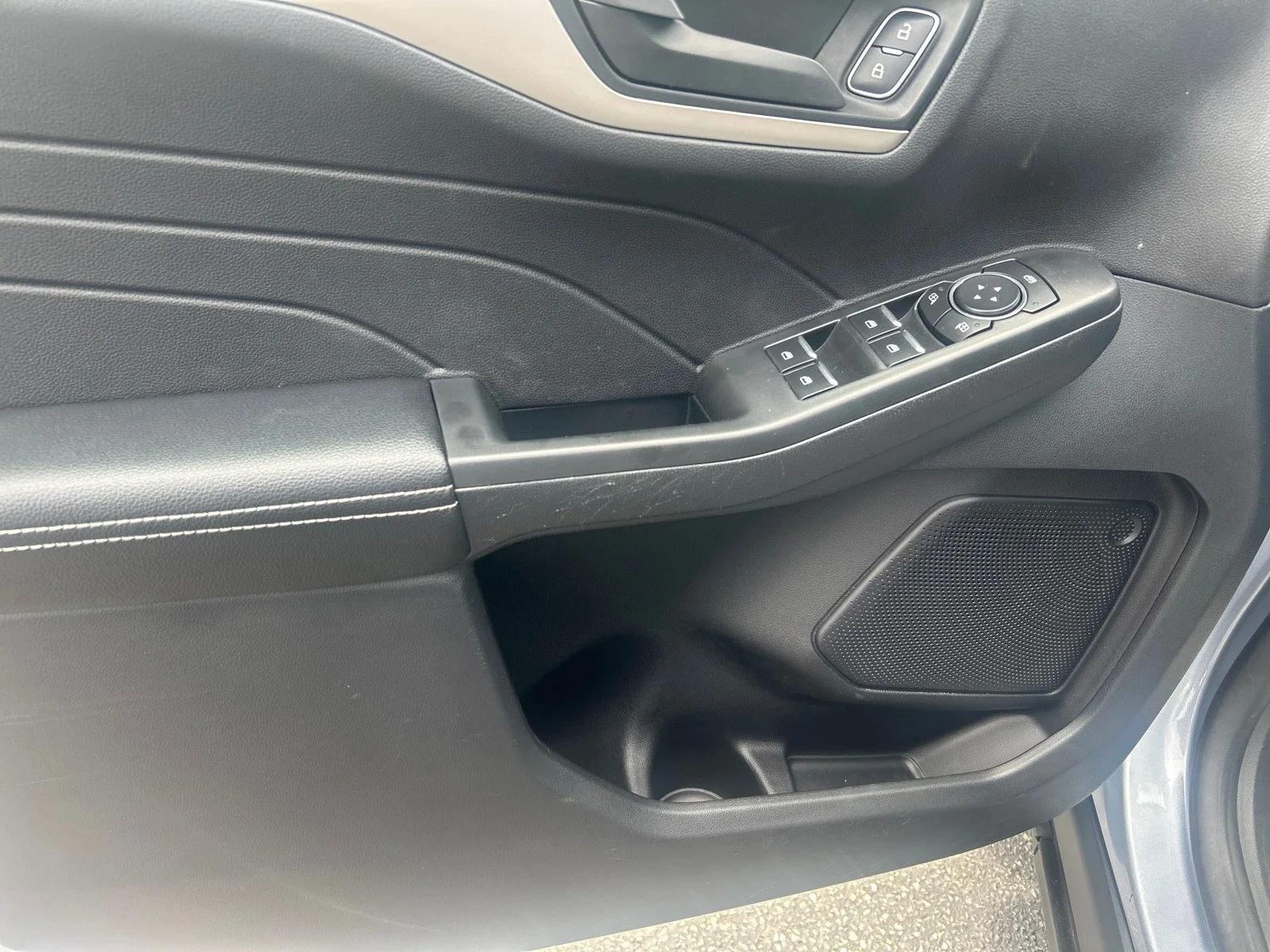 2022 Ford Escape SE - Photo 10