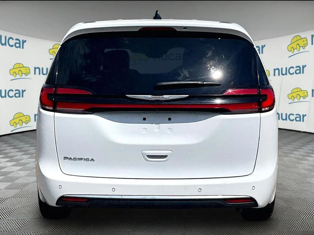 Used 2023 Bright White Clearcoat Chrysler Touring L image 5
