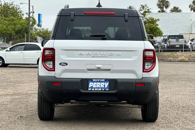 New 2026 Oxford White Ford Outer Banks® image 27