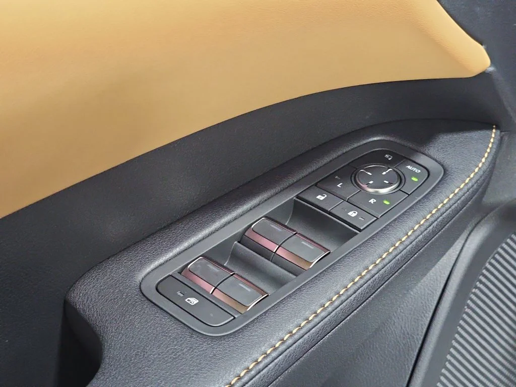 New 2026 Iridium Lexus PREMIUM PLUS image 27