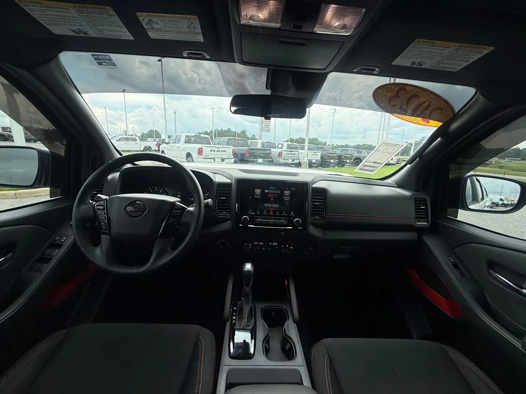 Used 2023 White Nissan PRO-4X image 7