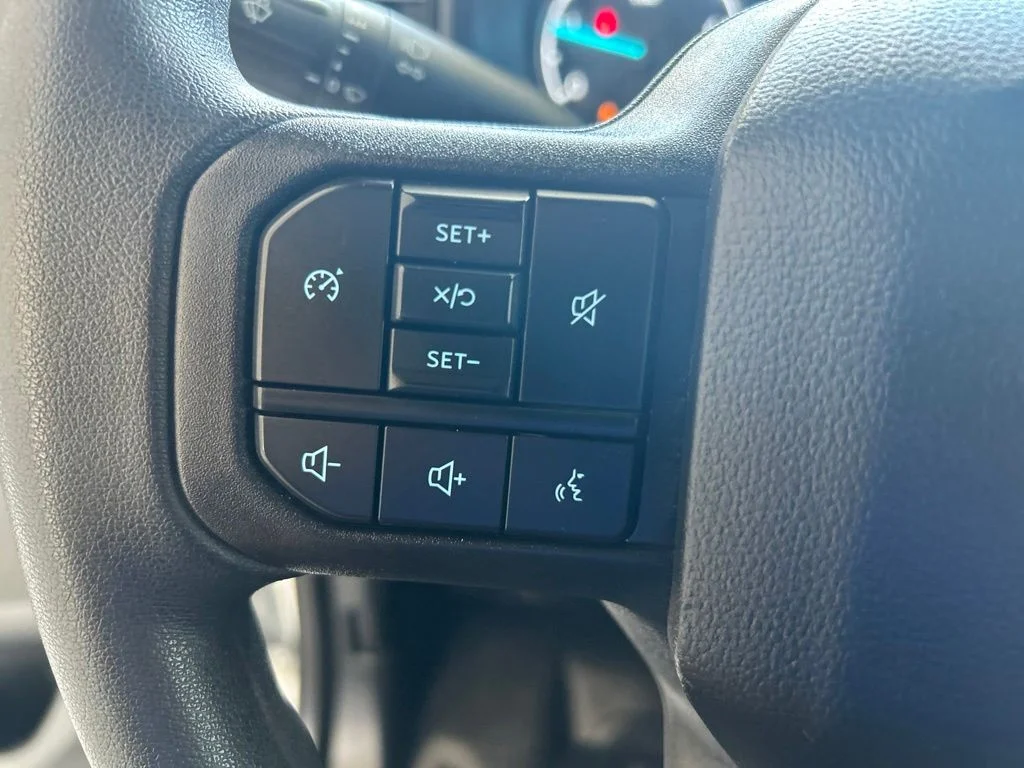 Used 2025 White Ford XL image 43