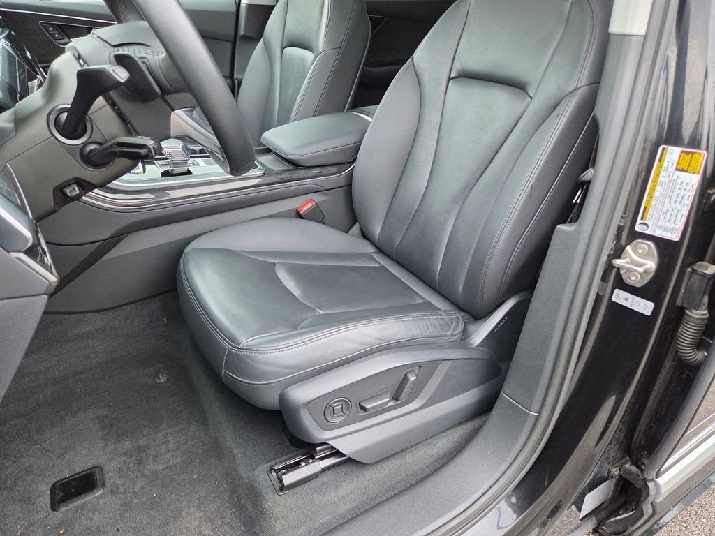 Used 2023 Mythos Black Metallic Audi Premium Plus image 6