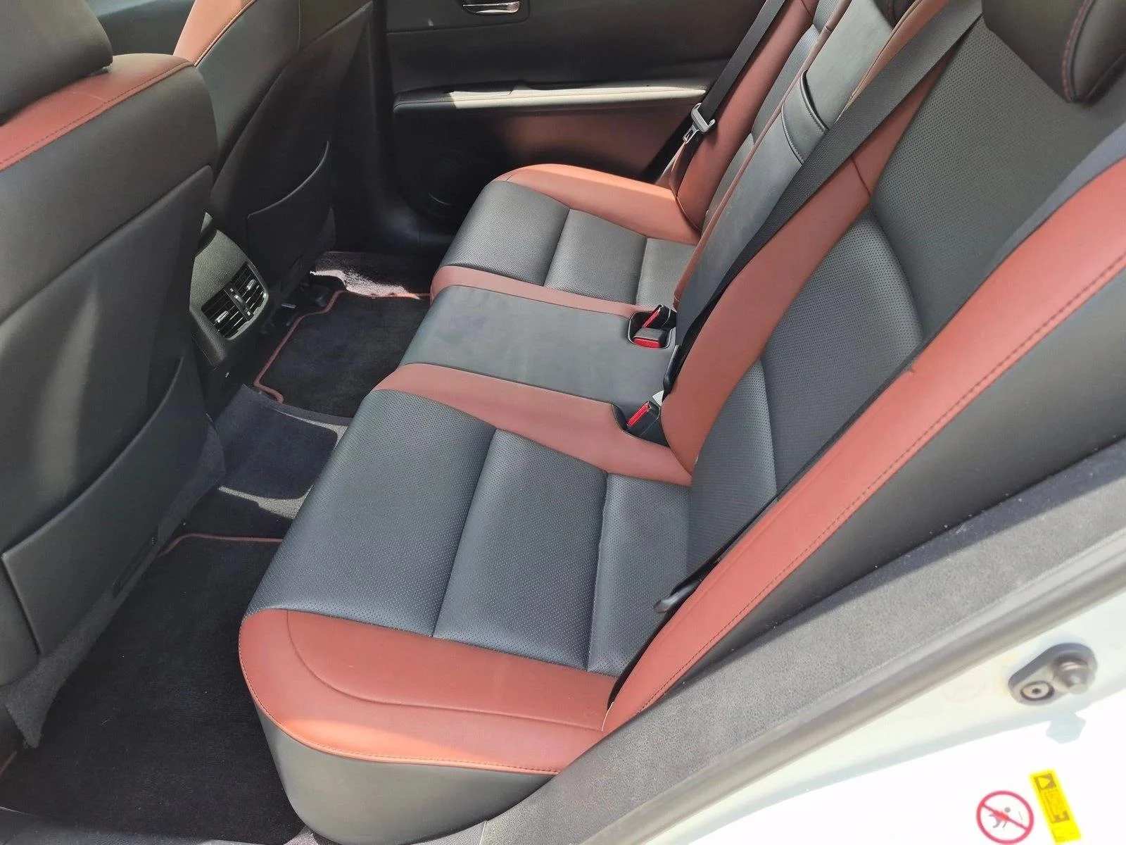 Used 2015 Ultra White Lexus Crafted Line image 19